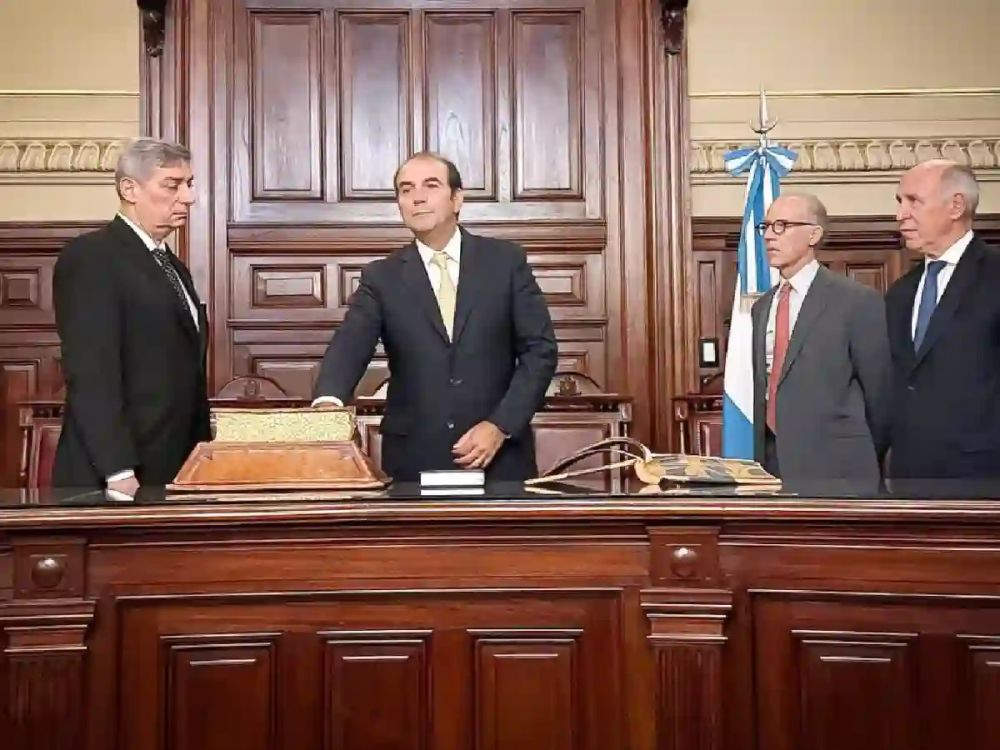 La Corte Suprema recortó derechos laborales con la firma del ahora renunciado García-Mansilla